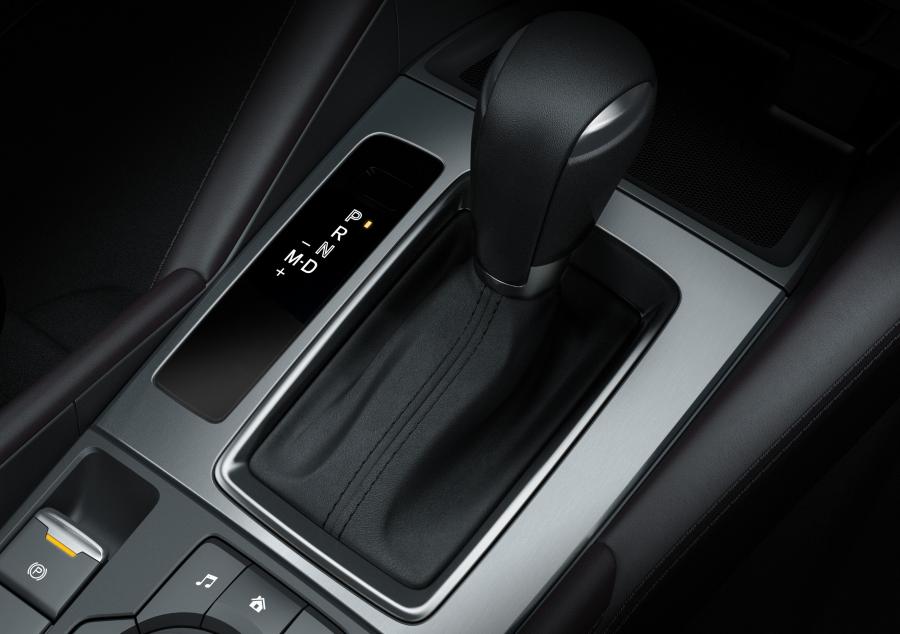 Детали интерьера Mazda6 Sedan 2016 года  (фото 20 из 46)